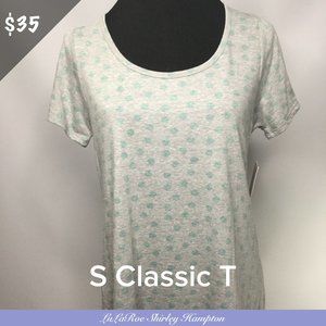 Small Lularoe Classic T